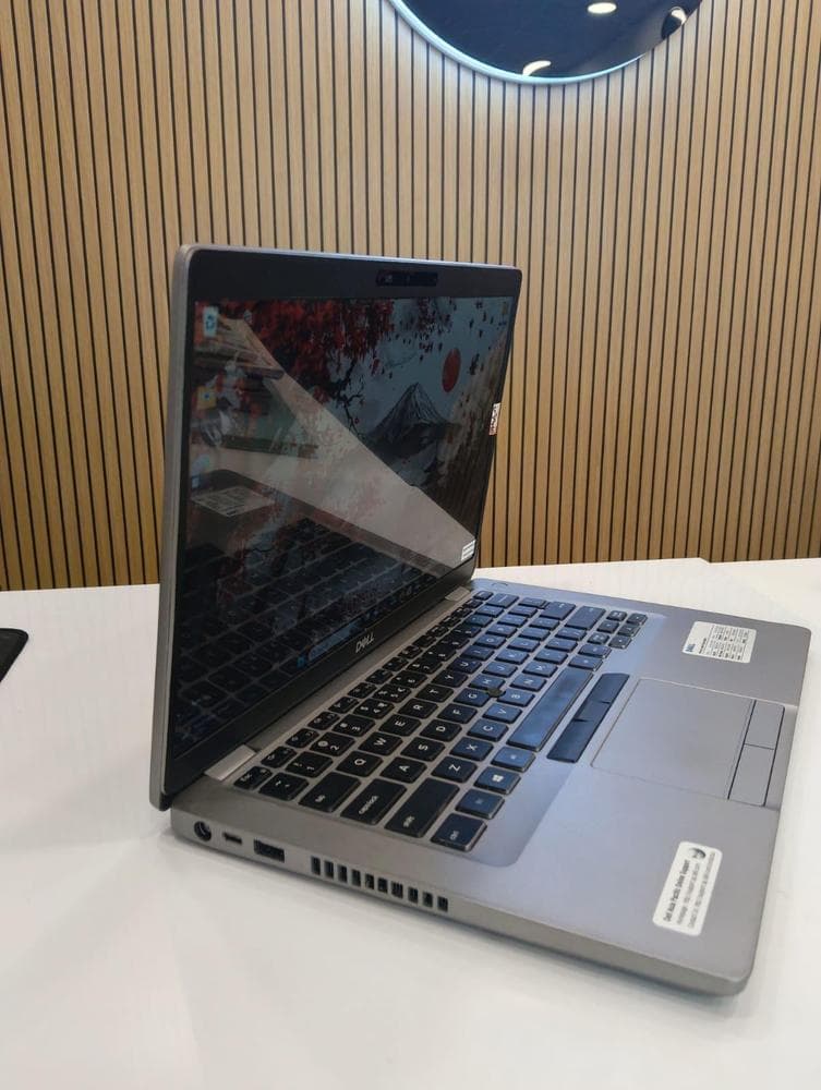 Dell Latitude 5410 – Business Class Laptop view 3