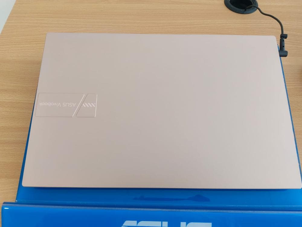 ASUS Vivobook 15 (Intel Core 5 120U) view 4