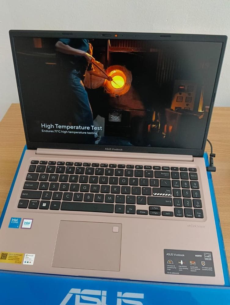 ASUS Vivobook 15 (Intel Core 5 120U) view 5
