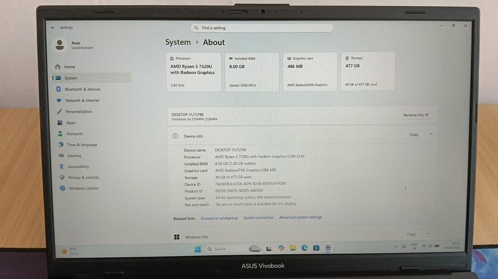 Asus Vivobook Ryzen 5 7520U view 3